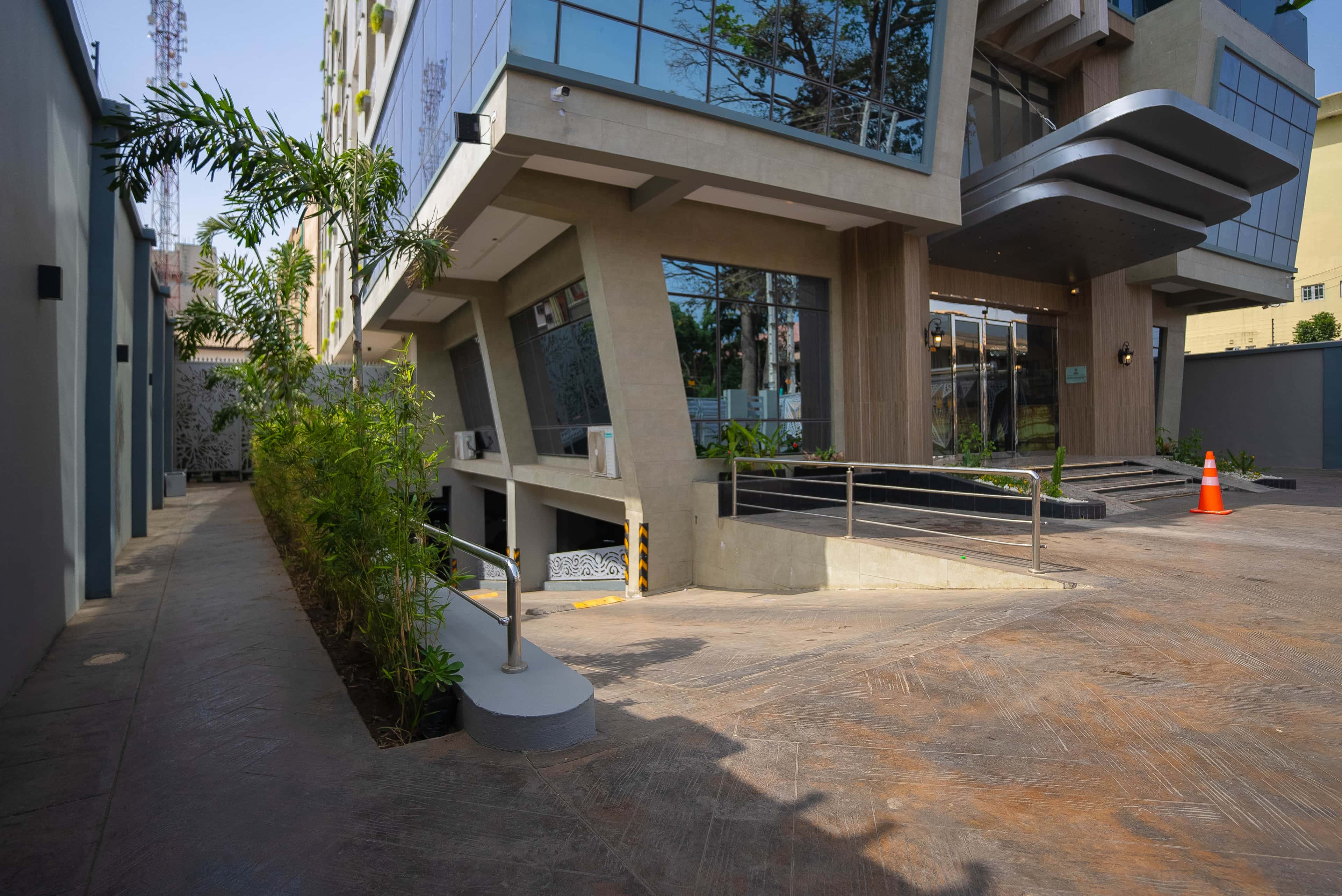 Exterior 11