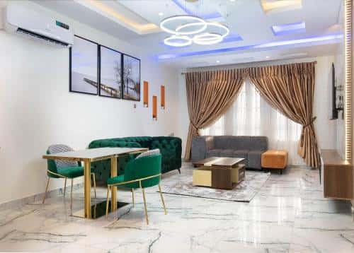 Interior 3